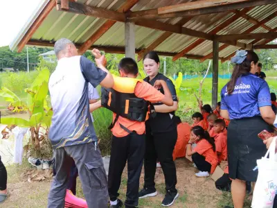 อบรมป้องกันการจมน้ำในเด็กนักเรียน